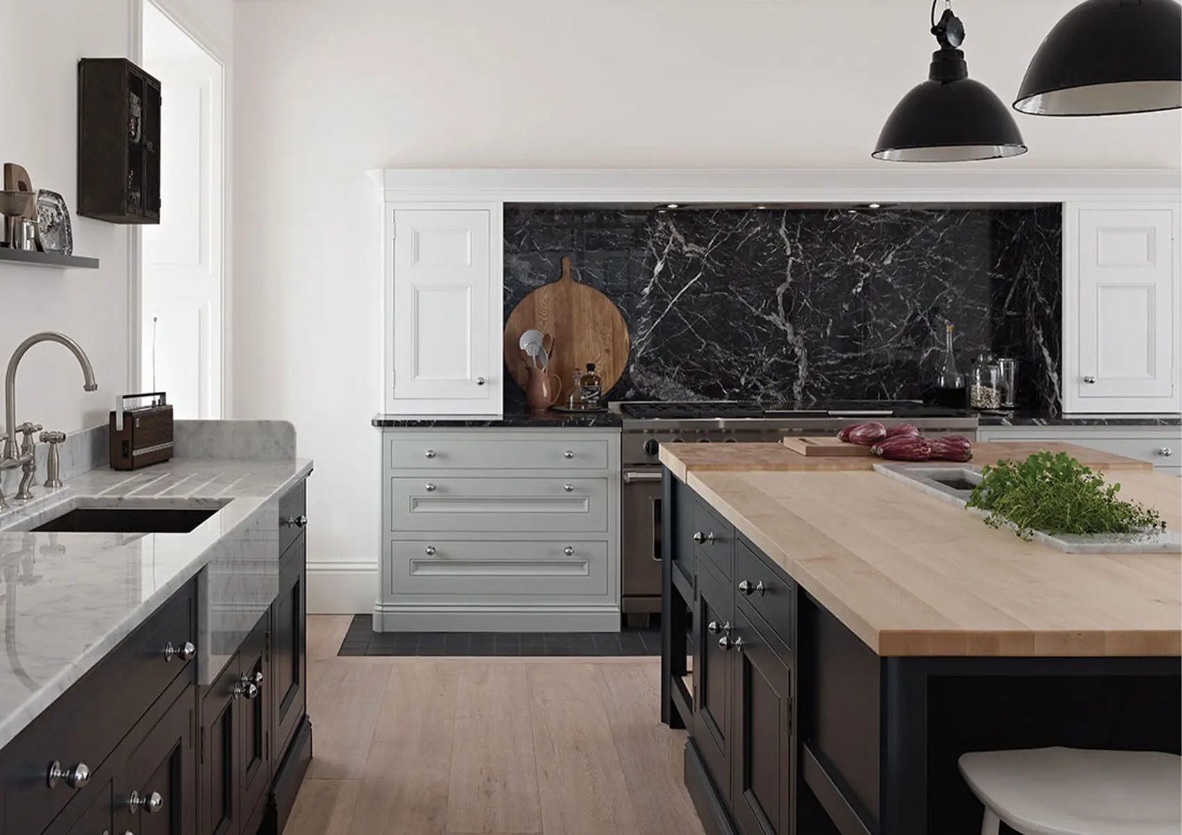 Newcastle Kitchens - 1909 Half Pencil & Scalloped Range